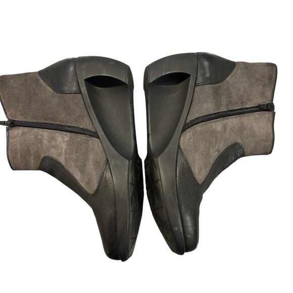 NAOT Women’s Black and Gray Leather and Suede Wedge Booties, NWIOB, Size 40 - Picture 4 of 11